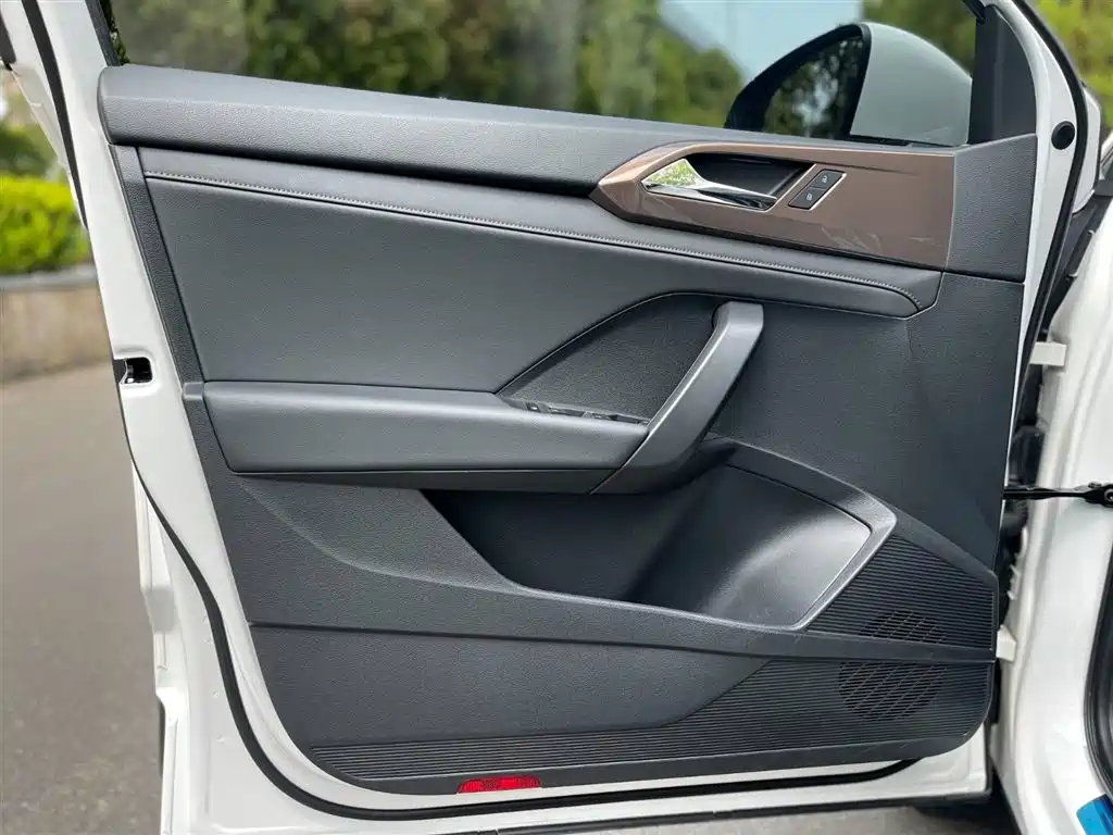 Volkswagen Tharu 2021 Model 280TSI 2WD Comfort Edition фото 16