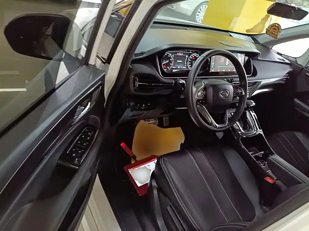 GAC Trumpchi Trumpchi M6 2021 270T DCT Luxury Edition (7-Seater) фото 16