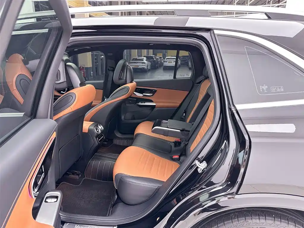 Mercedes-Benz GLC 2023 Facelift GLC 260 L 4MATIC Luxury 5-Seater фото 20