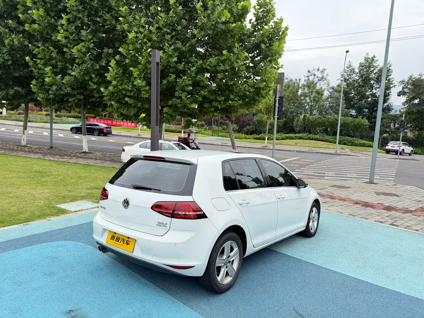 Volkswagen Golf 2017 230TSI Auto Comfort Millionth Anniversary Edition фото 7
