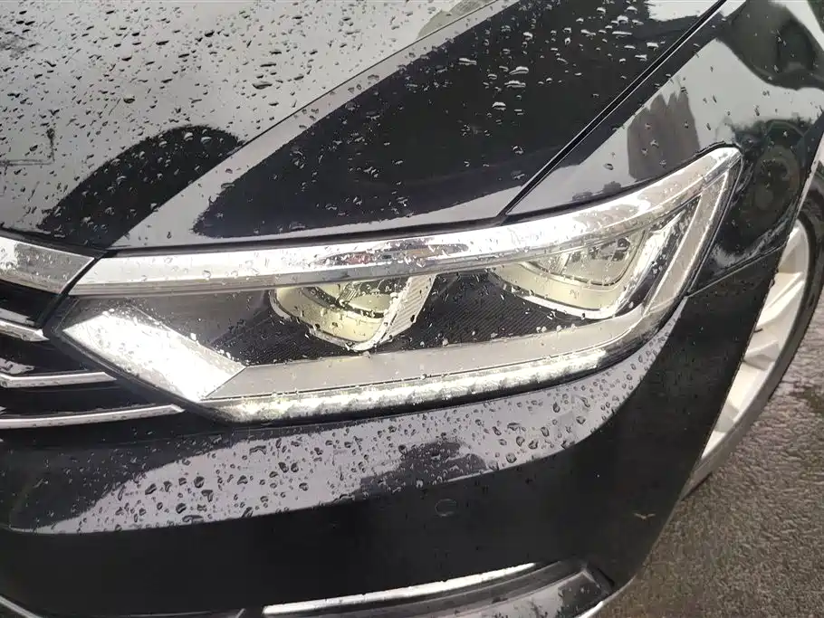 Volkswagen Magotan 2017 330TSI DSG Luxury фото 5