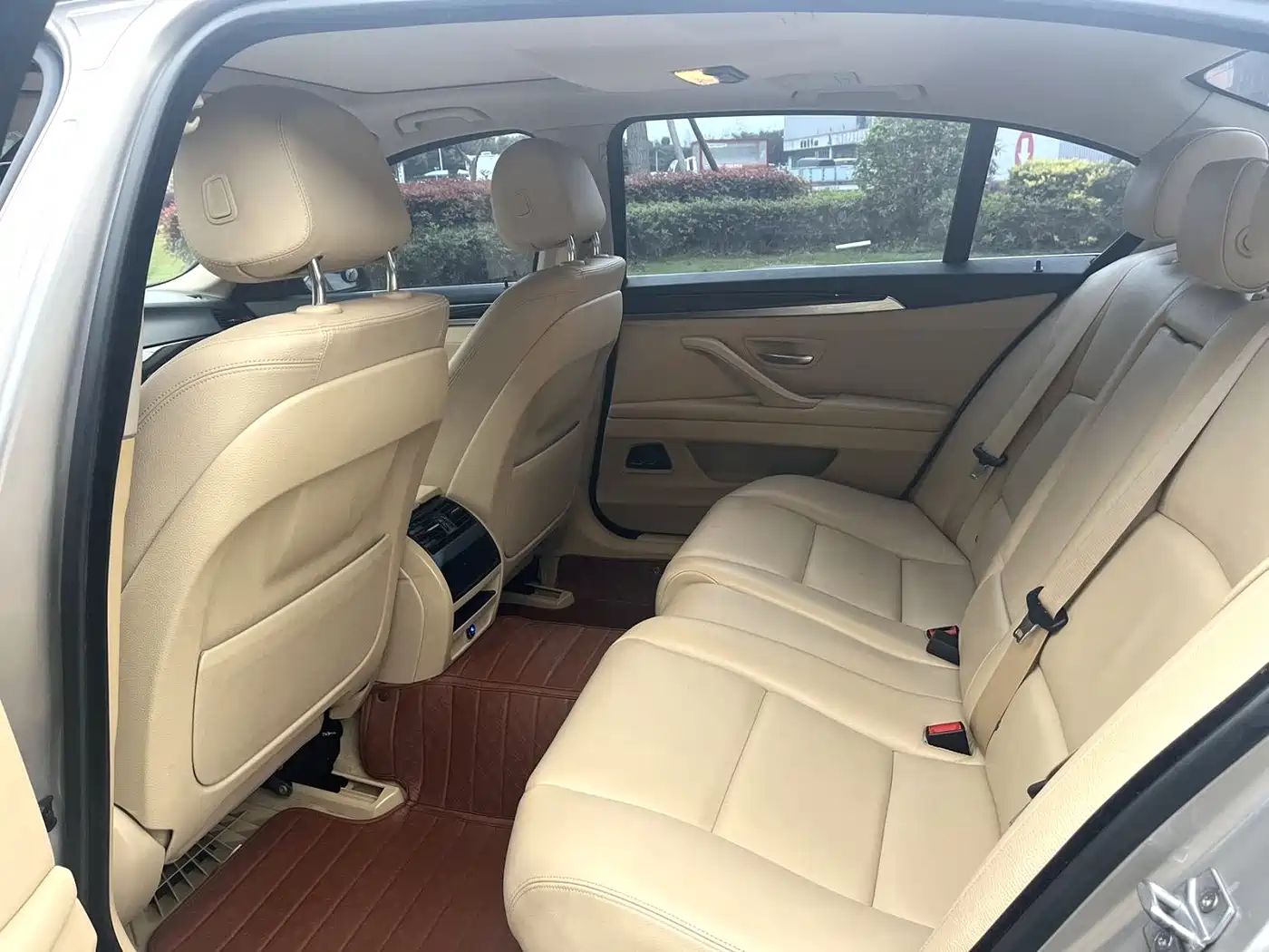 BMW 5 Series 2014 520Li Elegance фото 6