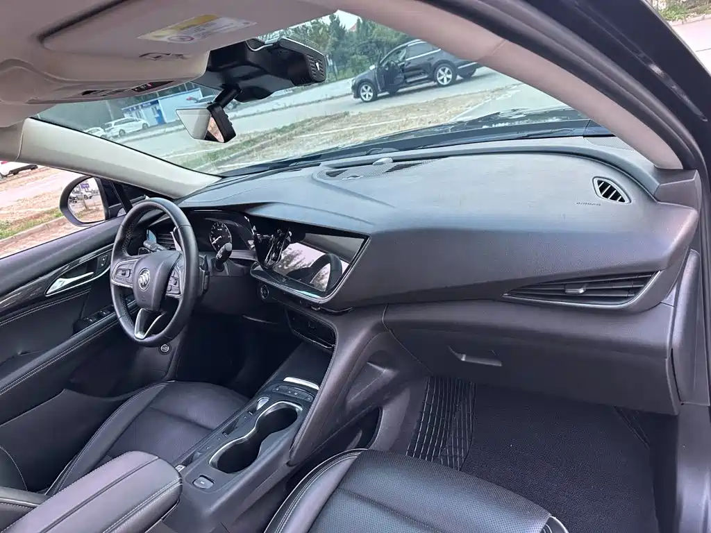 Photo 17 - Buick Envision Plus