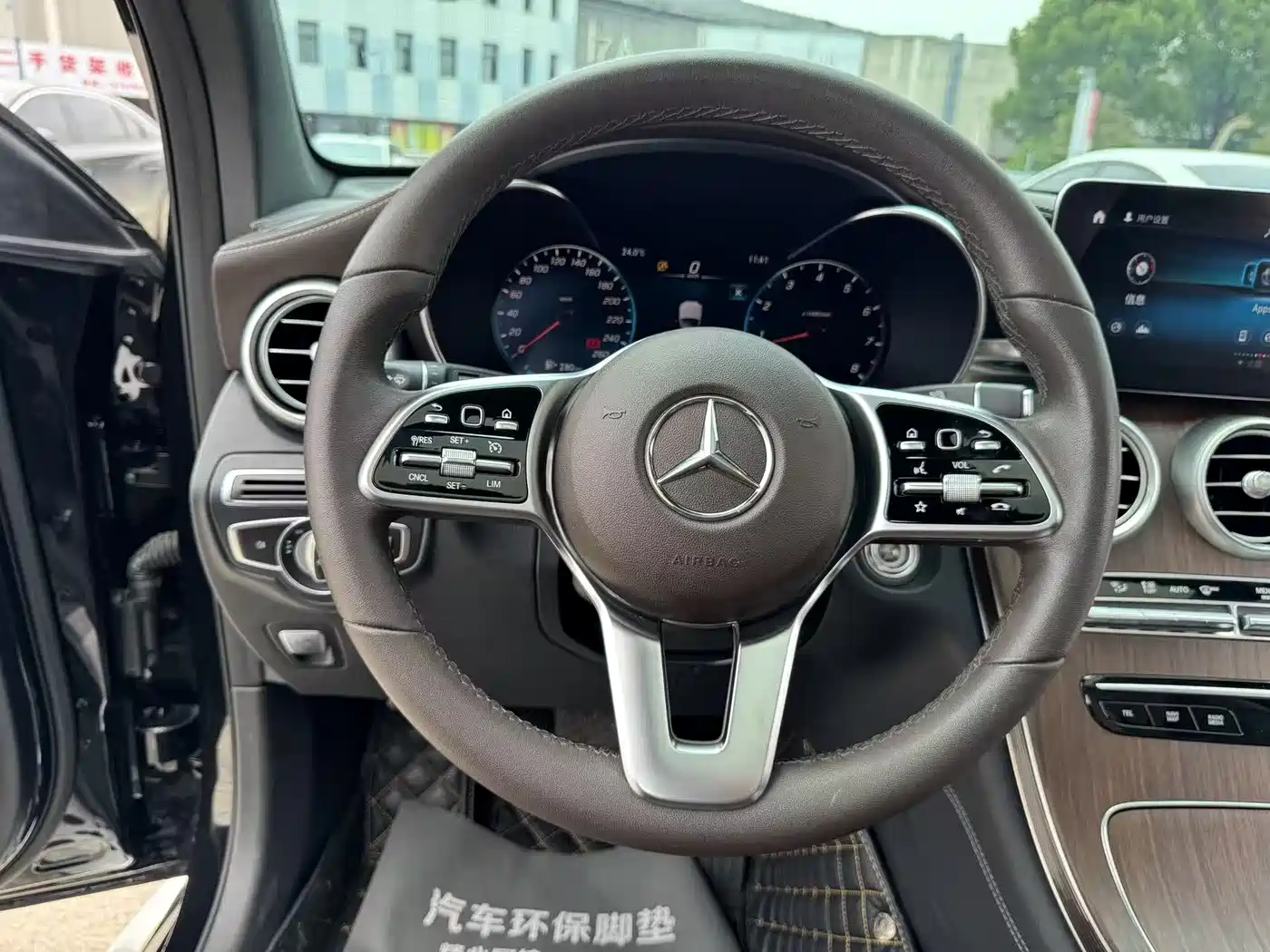 Mercedes-Benz GLC 2021 GLC 300 L 4MATIC Sporty фото 37
