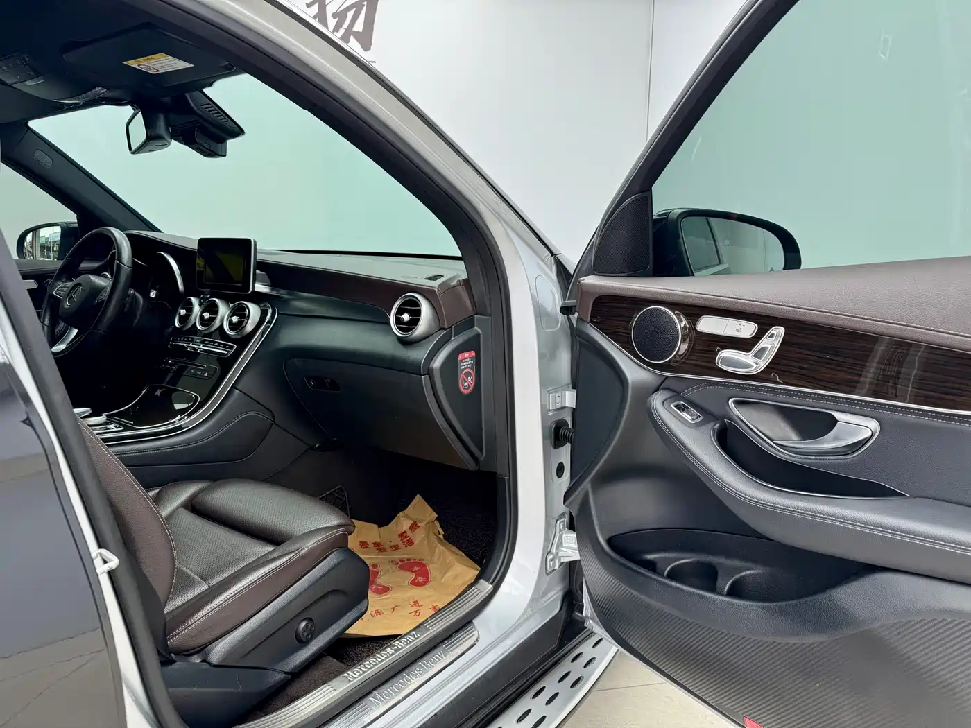 Mercedes-Benz GLC 2016 GLC 260 4MATIC Luxury фото 13