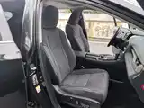 Фото 18 - Lexus RX