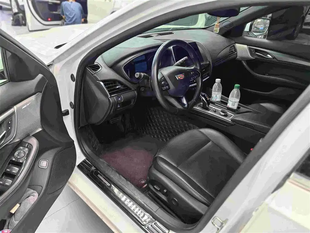 Cadillac CT5 2021 28T Luxury фото 2