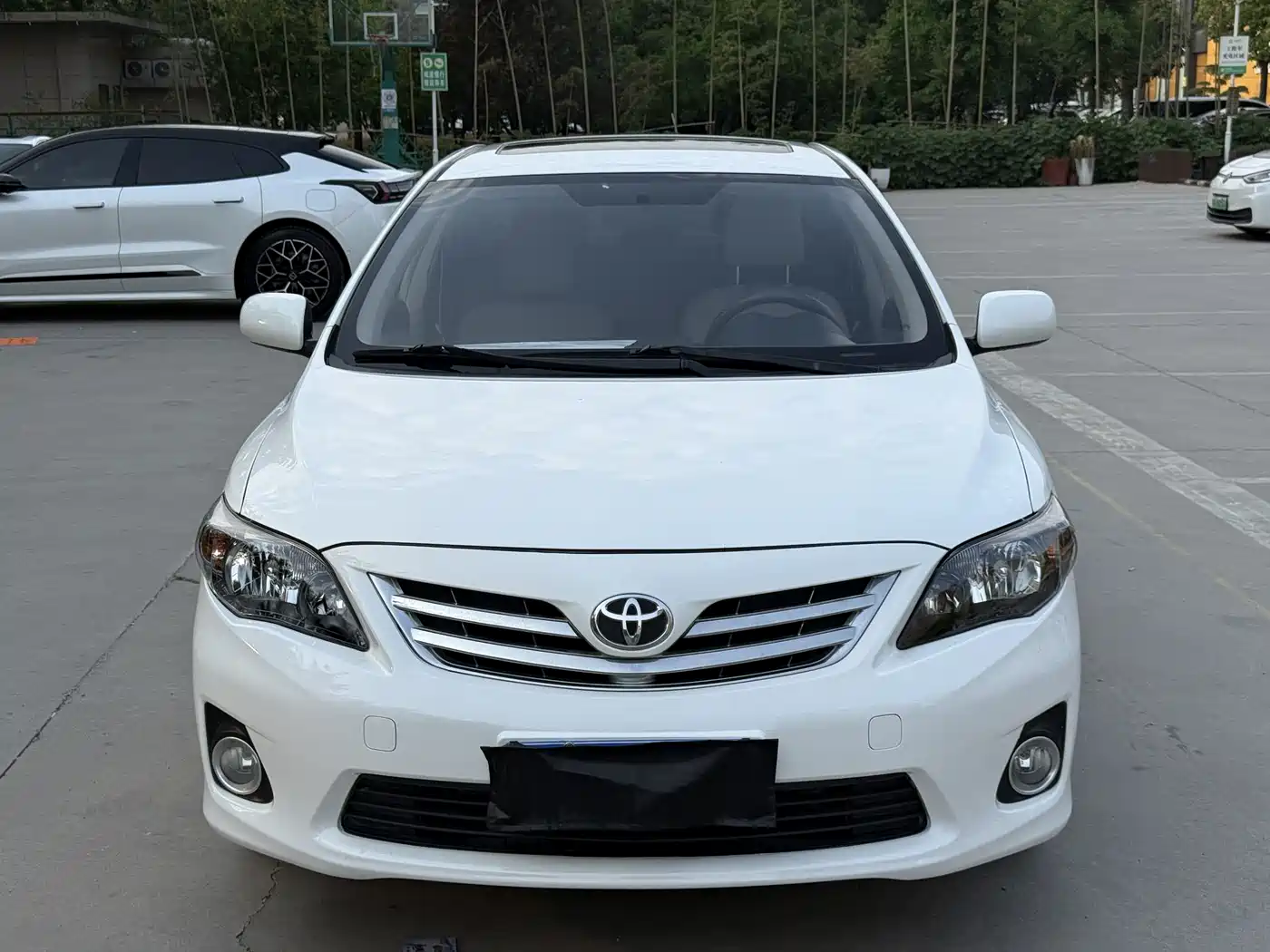 Toyota Corolla 2013 Special Edition 1.6L Auto Ultimate Cool GL фото 4
