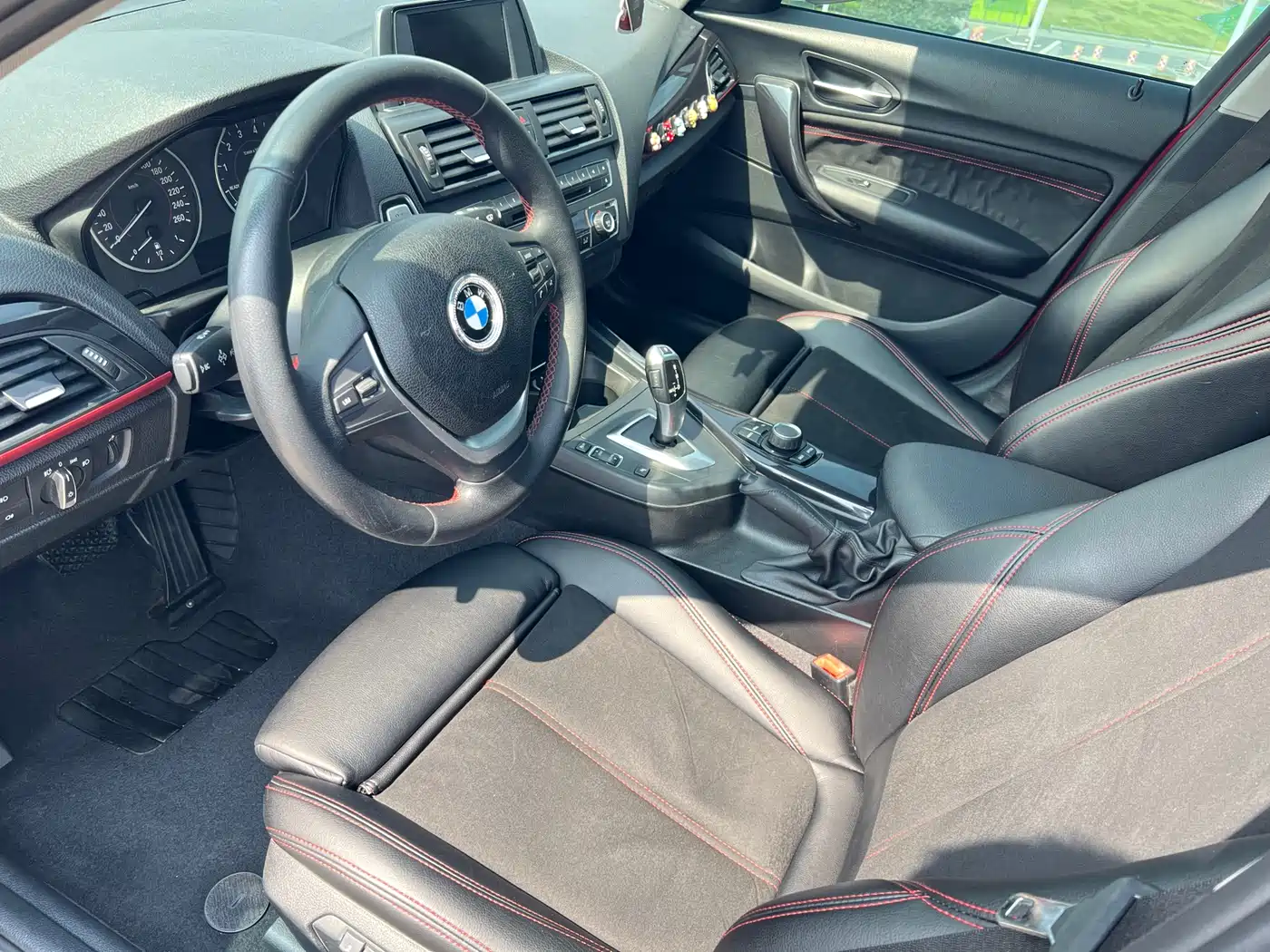BMW 1 Series (Import) 2013 Facelift 118i Sport Model фото 4