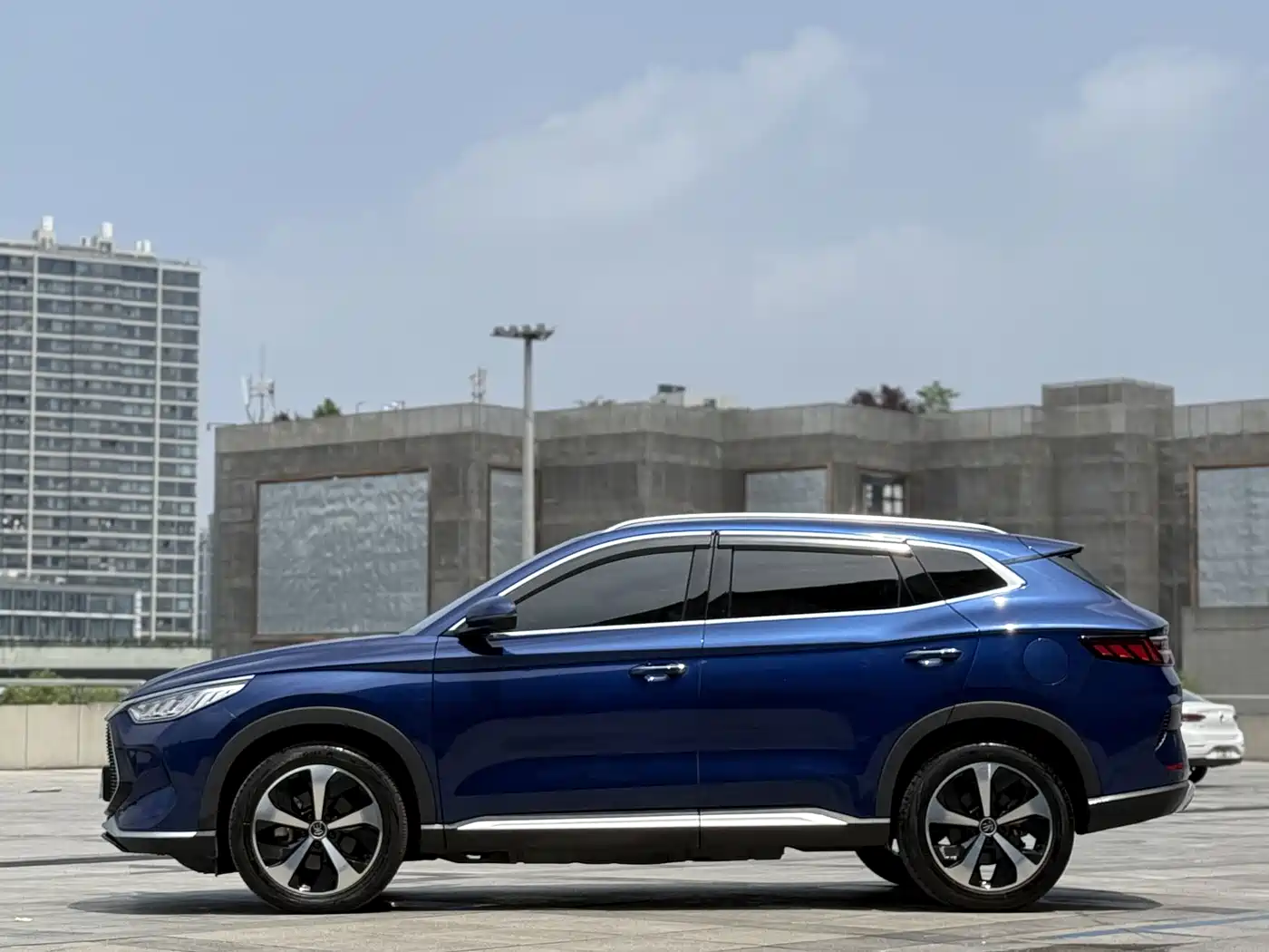 BYD Song PLUS PHEV 2021 DM-i 110KM Flagship PLUS фото 3