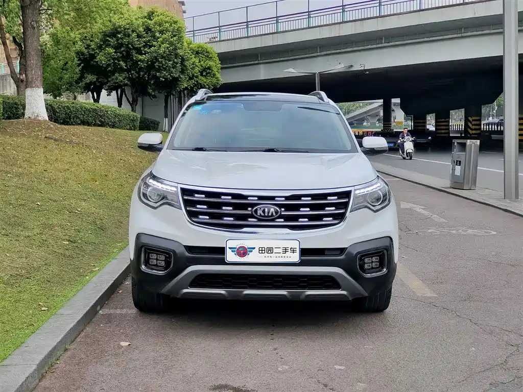 Kia Sportage 2019 2.0L Automatic Smart Luxury Edition фото 2
