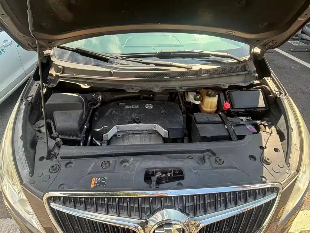 Фото 4 - Buick GL8