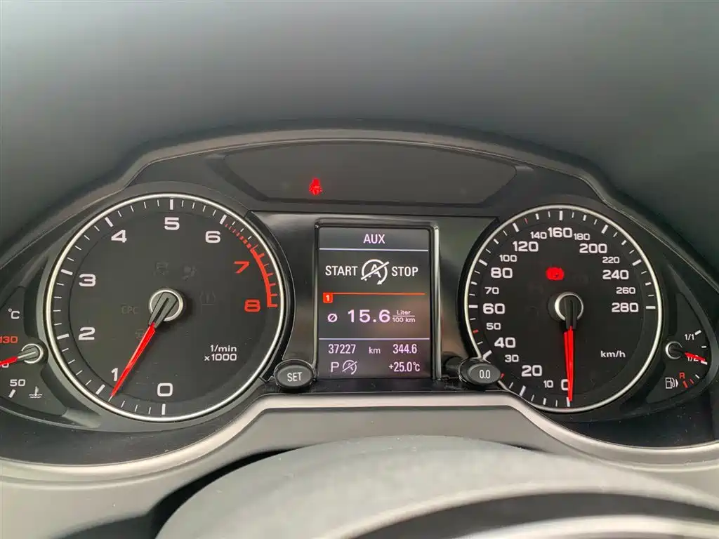Audi Q5 2017 Plus 40 TFSI Technology фото 11