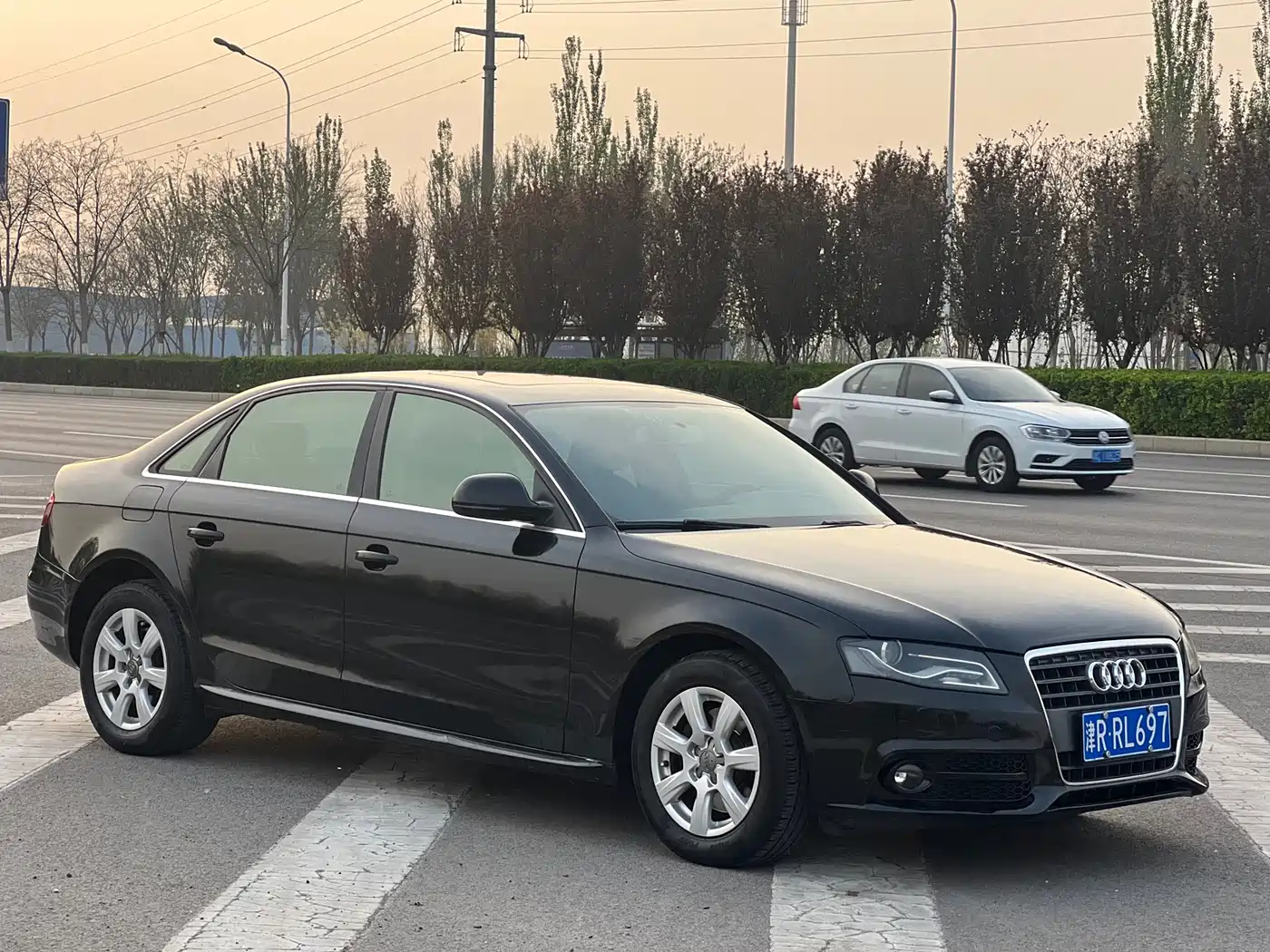 Audi A4L 2011 2.0 TFSI Technology фото 3