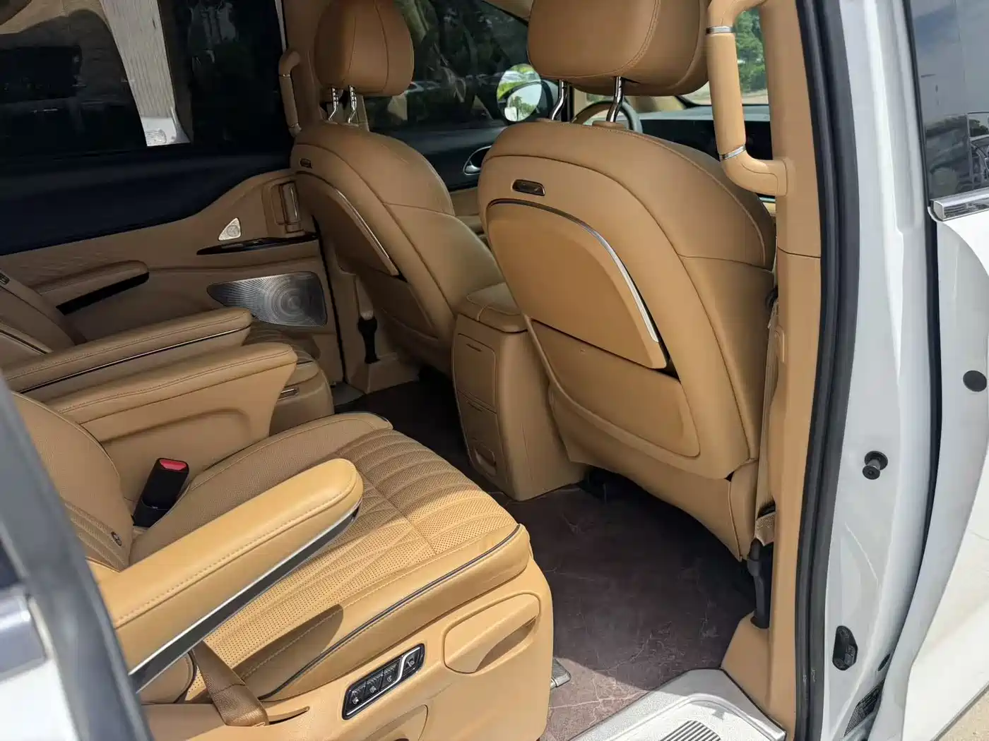 Voyah Auto Voyah Dreamer 2022 Low-carbon Dream+Smart Package фото 19