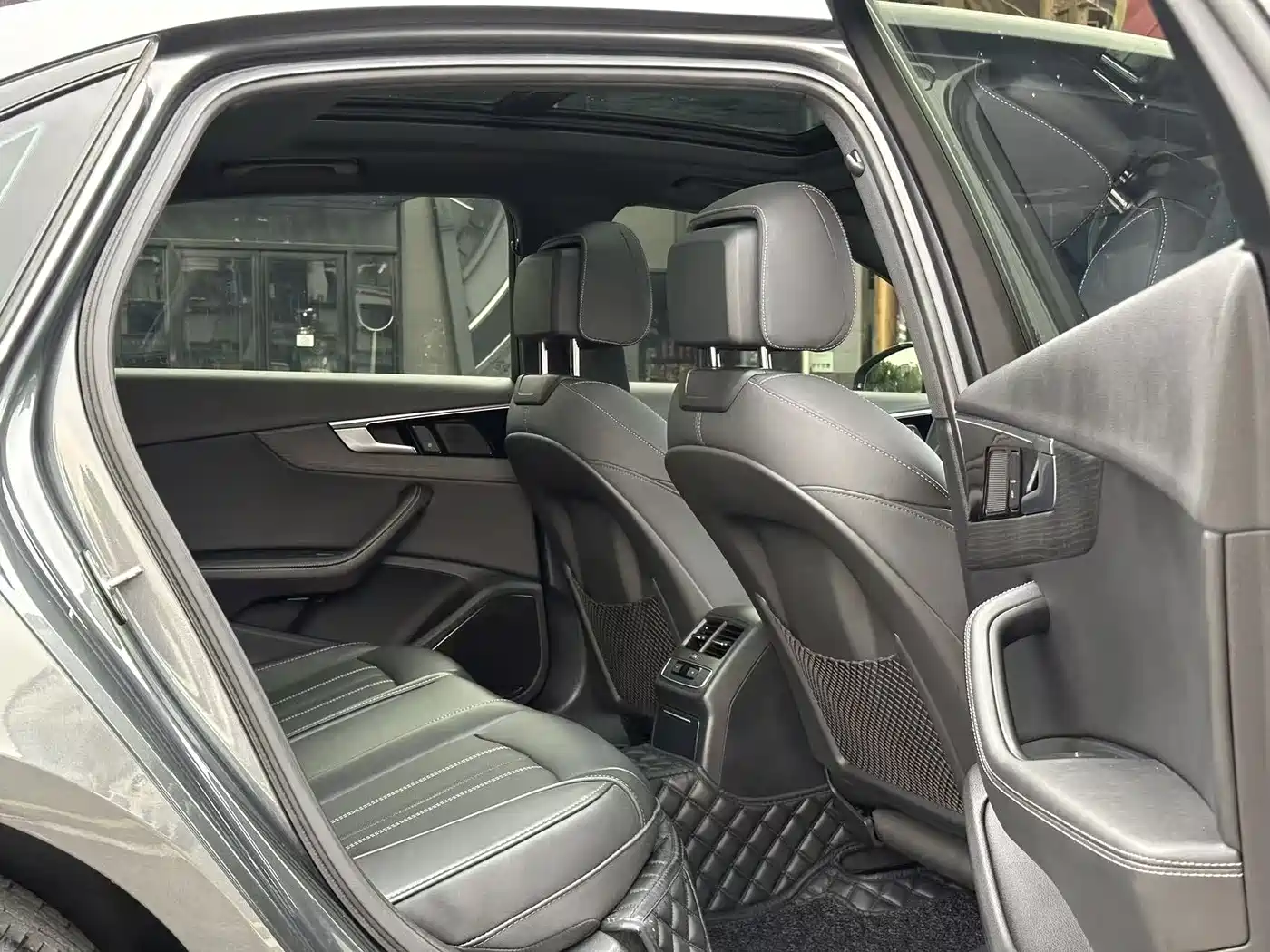 Audi A4L 2023 40 TFSI Luxury Sport фото 12