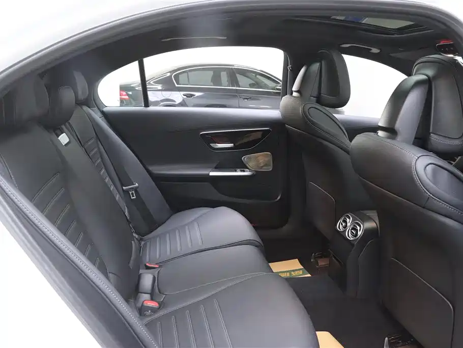 Mercedes-Benz C-Class 2023 Facelift C 260 L Sport Edition фото 14