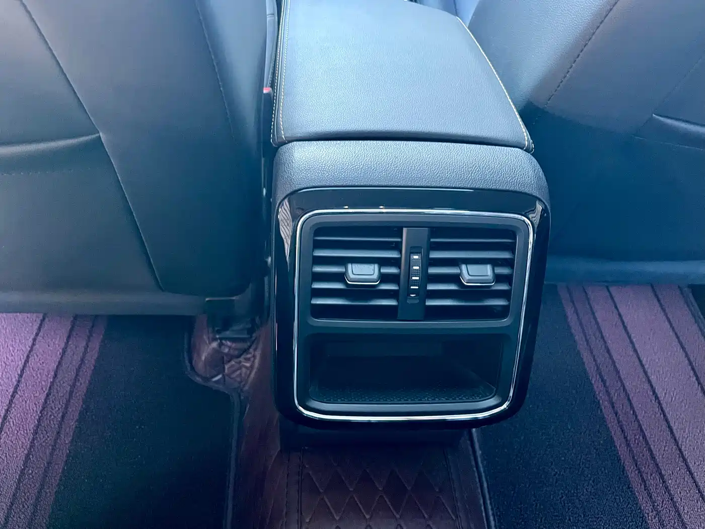 Volkswagen Passat 2019 Model 280TSI Business Edition China VI фото 16