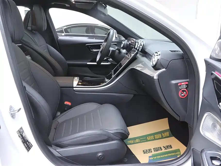 Mercedes-Benz C-Class 2023 Facelift C 260 L Sport Edition фото 18