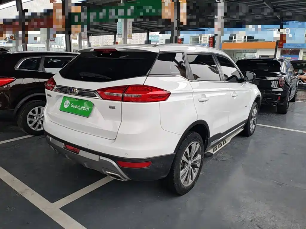 Фото 7 - Geely Boyue