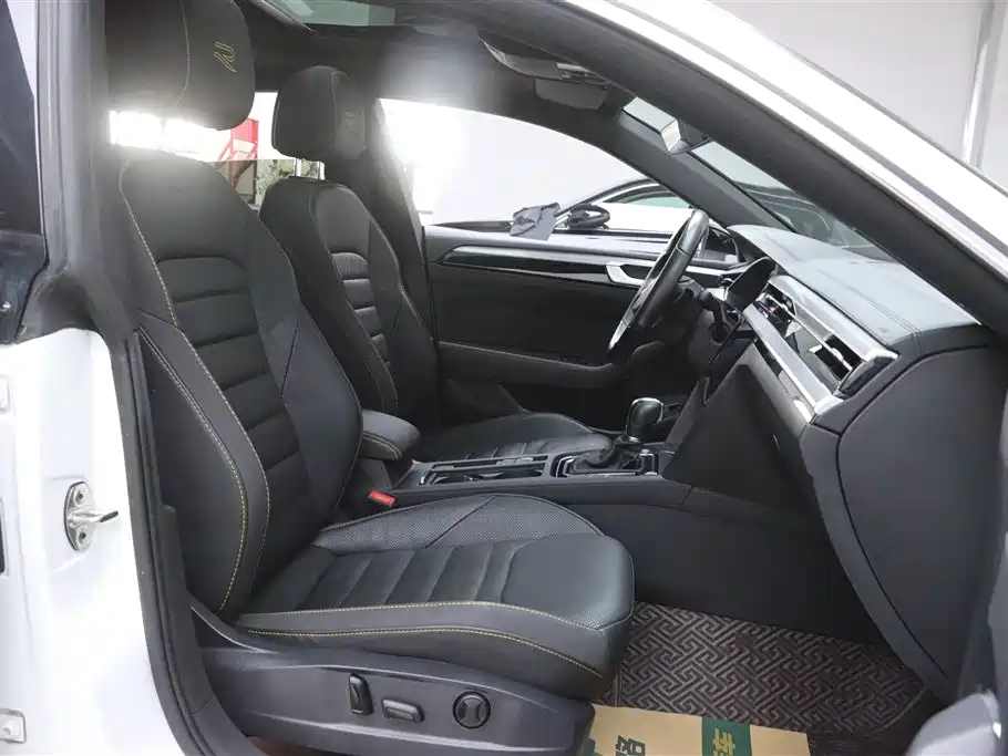 Volkswagen FAW-Volkswagen CC 2021 380TSI Eye-catching Edition фото 23