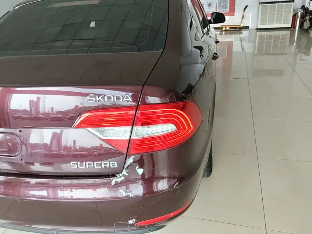 Škoda Superb 2014 2013 1.8TSI Automatic Elite Edition