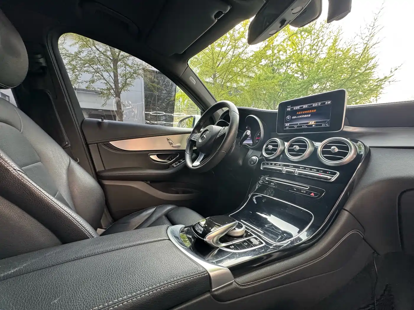 Mercedes-Benz GLC 2017 GLC 200 4MATIC фото 16