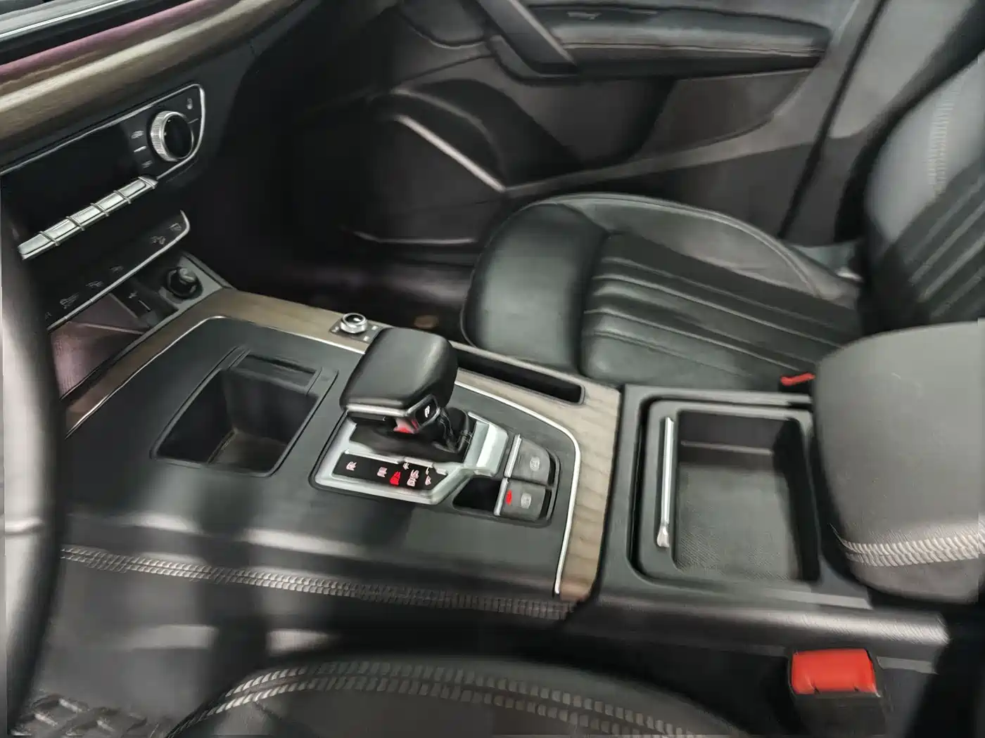 Audi Q5L 2022 40T Luxury Elegance фото 7