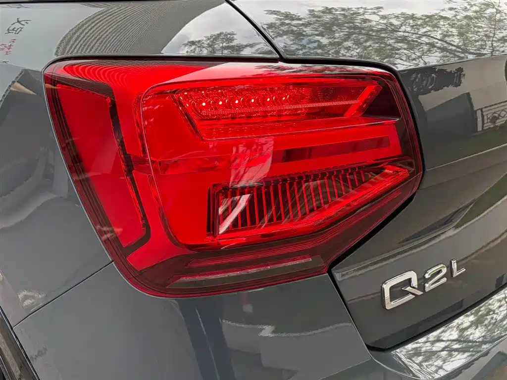 Audi Q2L 2021 Model 35 TFSI Fashion Dynamic фото 30