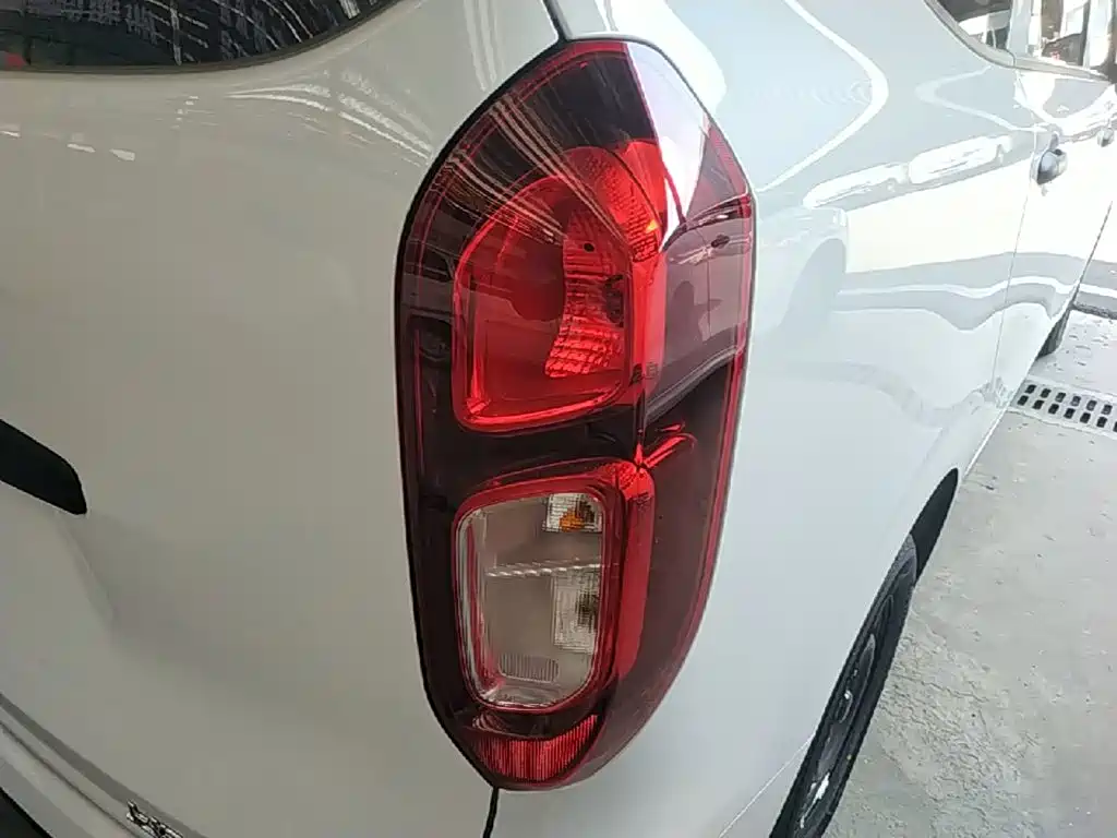 Wuling Motors Wuling Hongguang New Energy 2026 2024 Model Pure Electric 300KM Utility Version