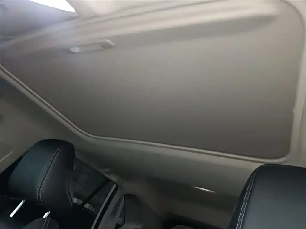 Toyota Wildlander 2023 2.0L CVT FWD Urban фото 18