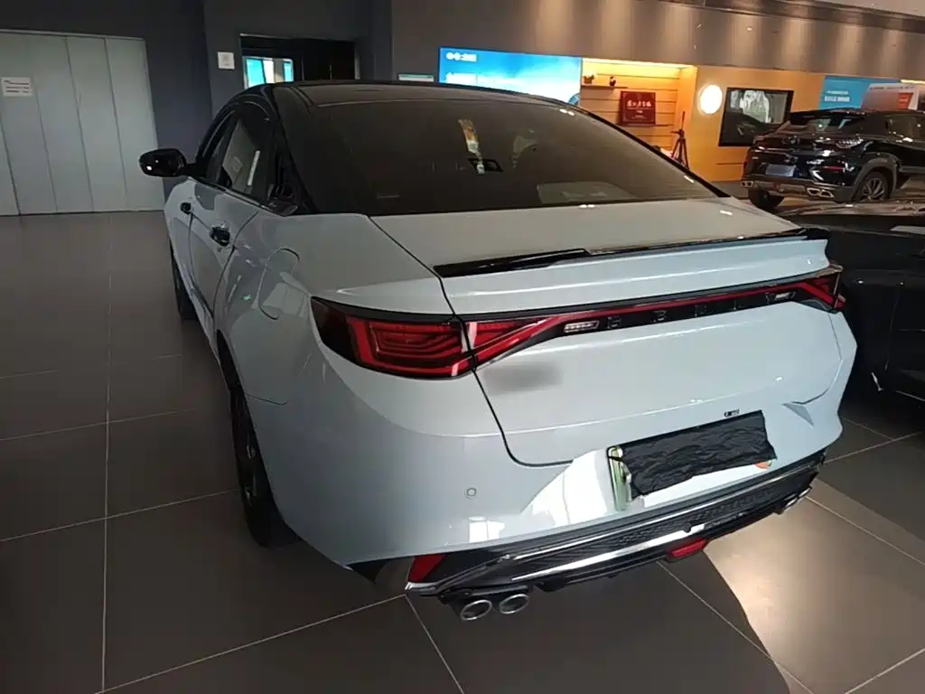 Geely Emgrand L HiP 2023 2024 Champion Edition 1.5TD-DHT Pro 100KM Excellence