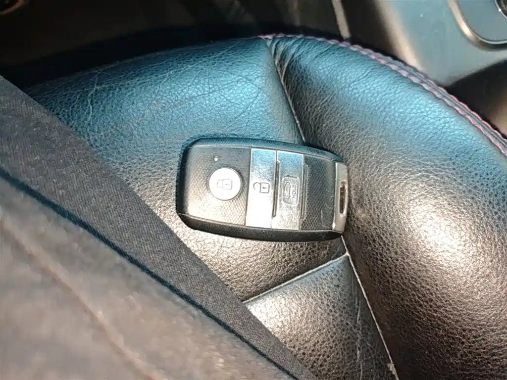 Kia K3 2015 1.6L Automatic GLS фото 9