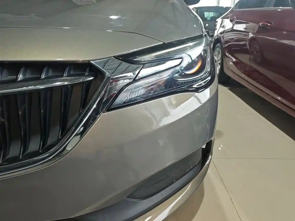Buick GL6 2019 18T 6-seat Connected Luxury China VI фото 24