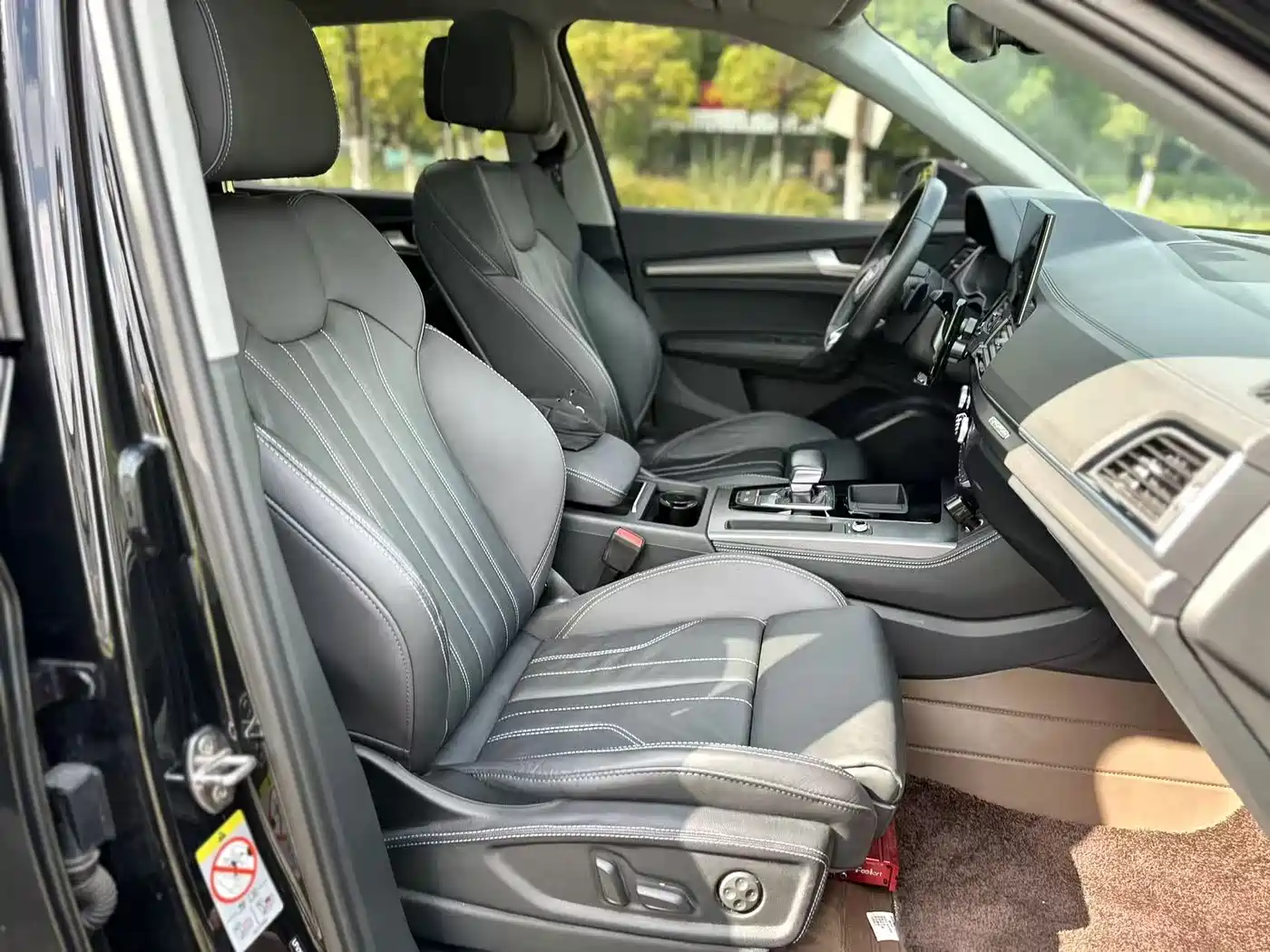 Audi Q5L 2022 40T Luxury Dynamic фото 8