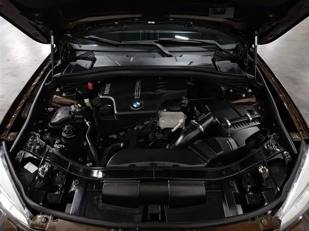 BMW X1 2014 xDrive20i X Design Package фото 6