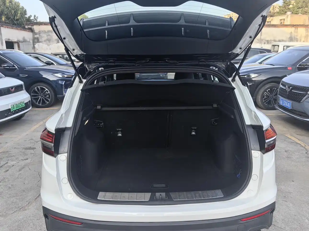 GEELY AUTOMOBILE BINYUE