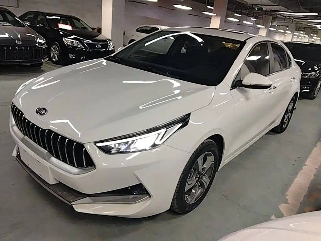 Фото 2 - Kia K3