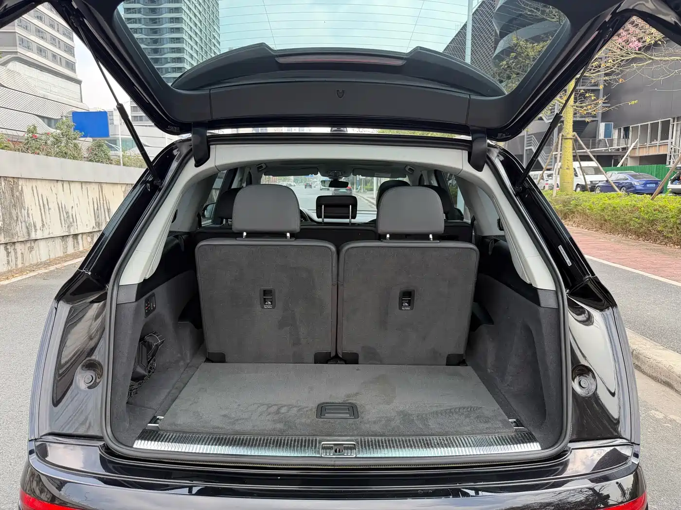 Audi Q7 2019 55 TFSI S line Sport фото 26