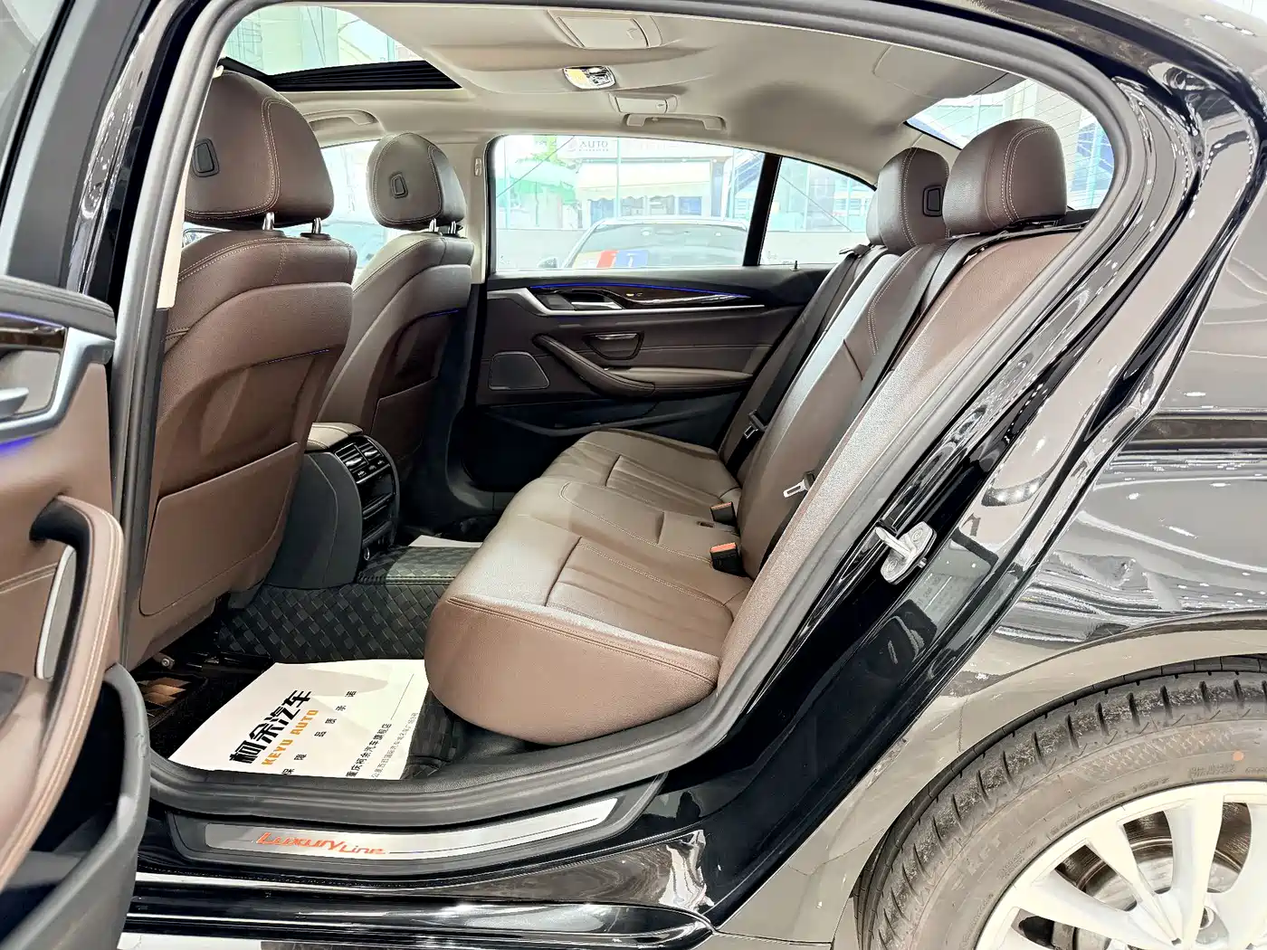 BMW 5 Series 2018 525Li Luxury Package фото 8
