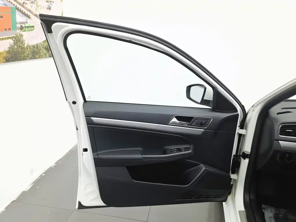 Volkswagen Lavida Tour 2018 2017 230TSI DSG Comfort Edition