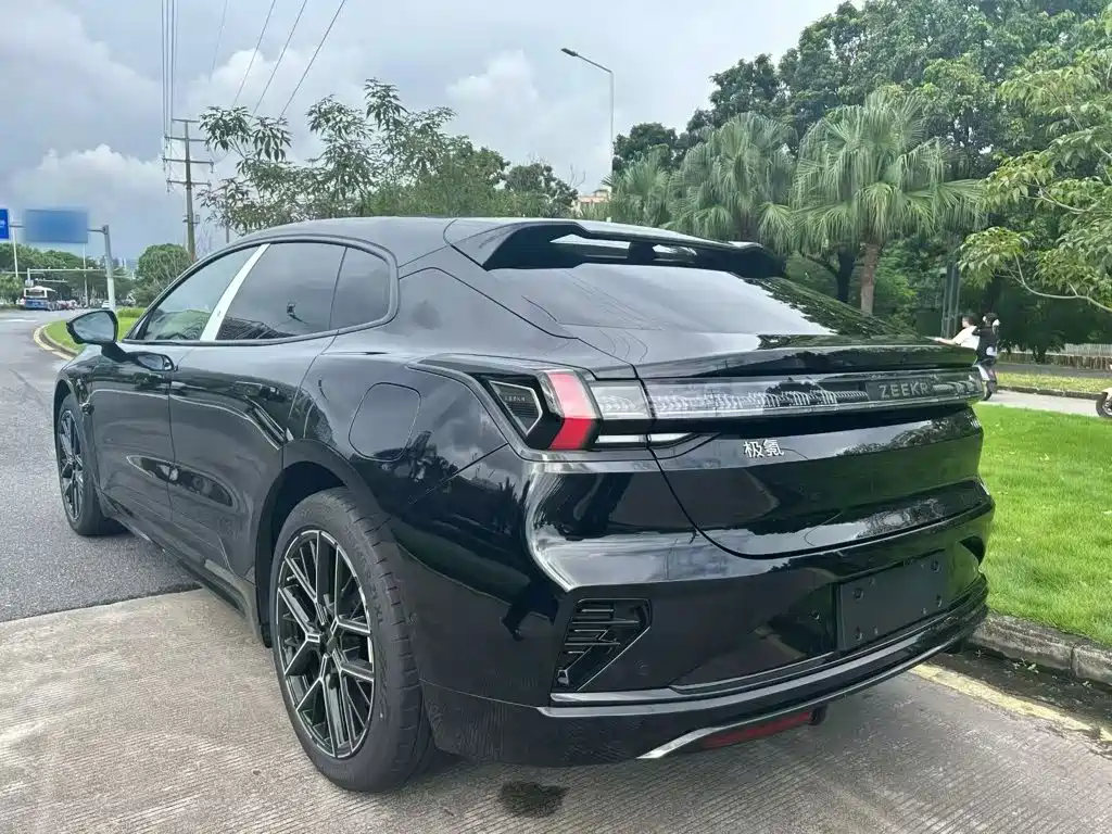 2026 ZEEKR 001