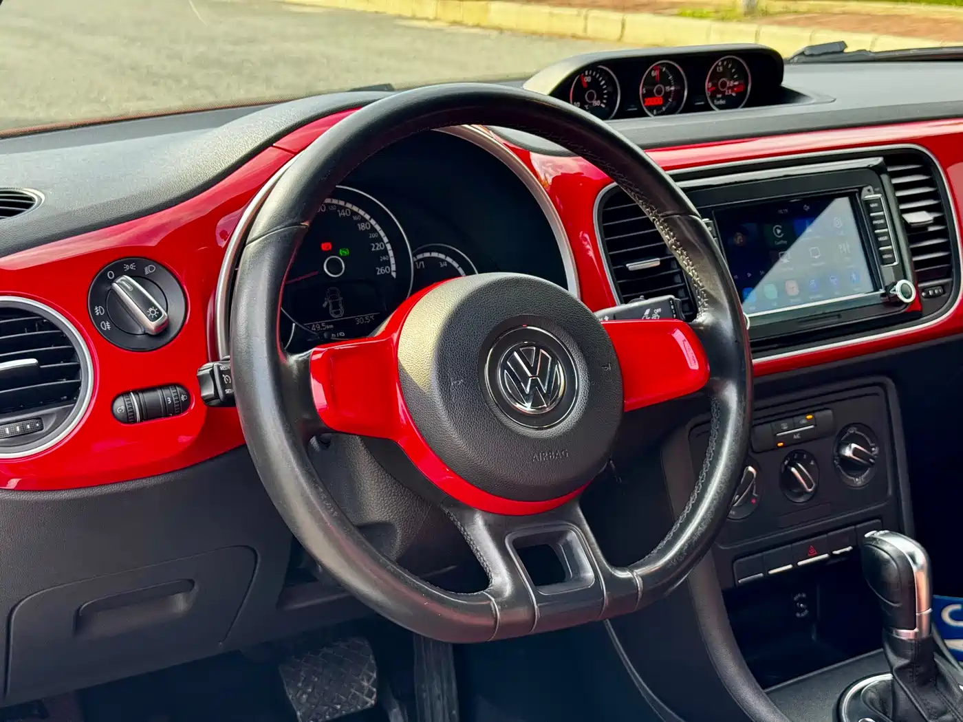 Volkswagen Beetle 2014 1.4TSI Fashion Edition фото 4
