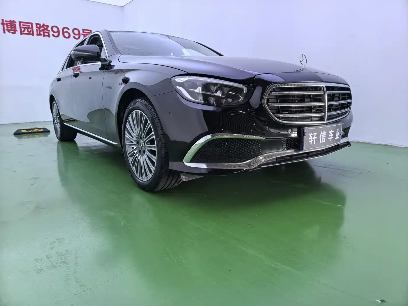 Mercedes-Benz E-Class 2023 E 300 L Luxury фото 3