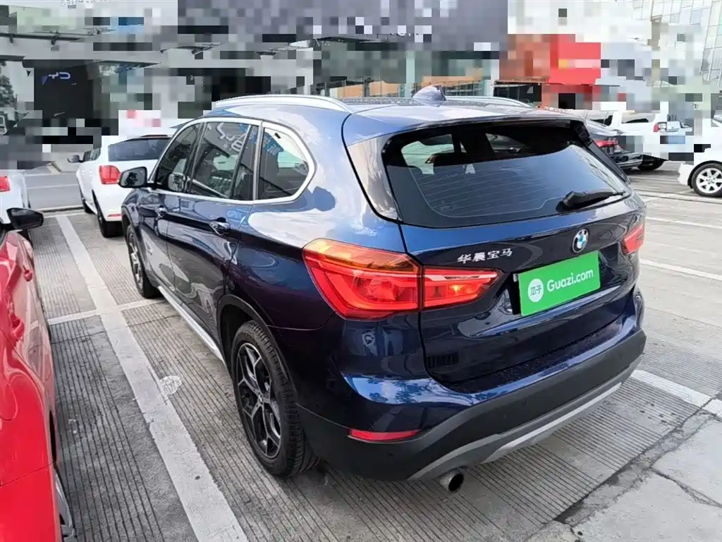 BMW X1 2018 sDrive18Li Premium Model фото 5