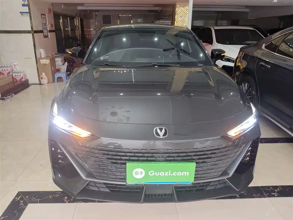 CHANGAN UNI-V