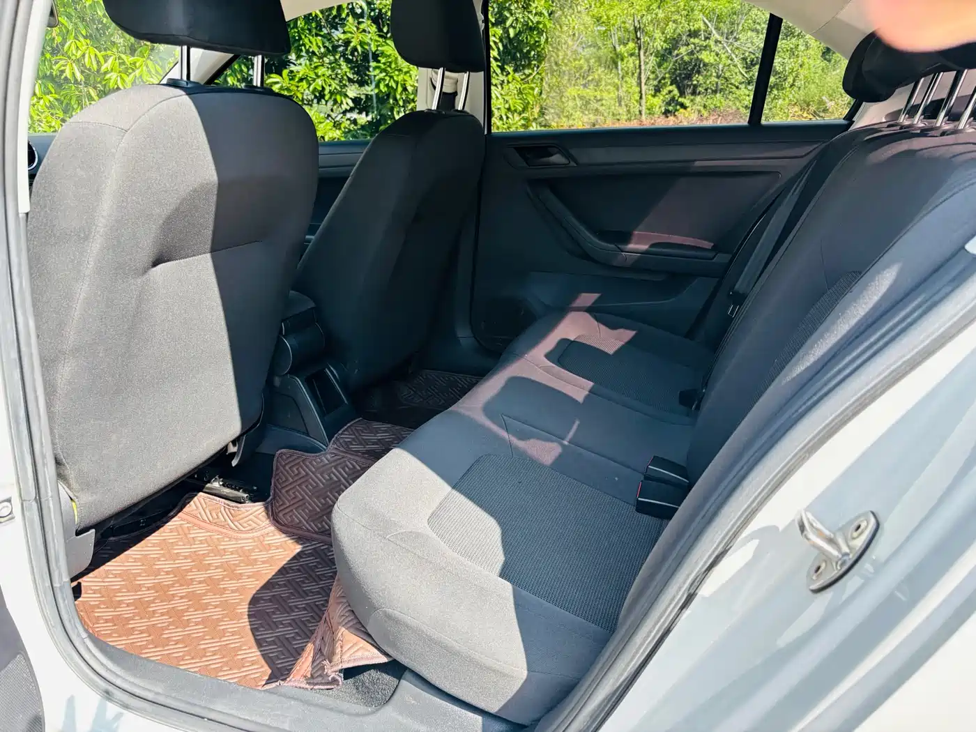 Volkswagen Jetta 2019 Dream Edition 1.4L Manual Fashion фото 8
