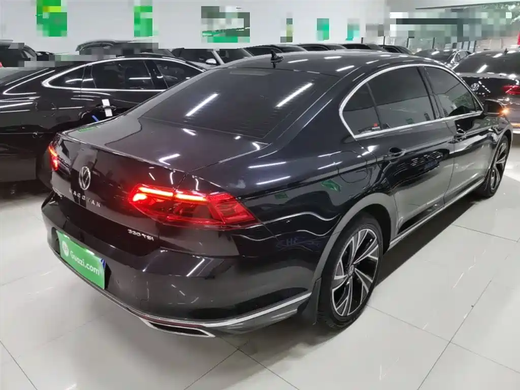 Volkswagen Magotan 2020 330TSI DSG Luxury фото 7