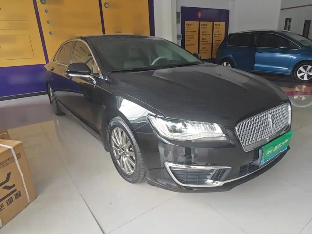 2021 Lincoln MKZ