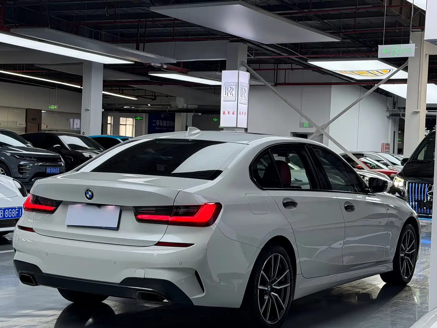 BMW 3 Series 2020 325Li Launch Edition фото 11